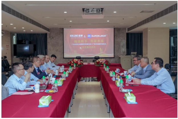 宅男噜观看与EK空调签约，开启战略合作新局面